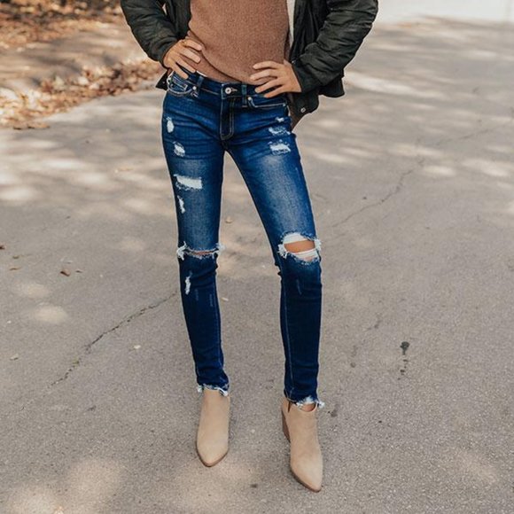 🔥HP!🔥 Opal Mid-Rise Super Skinny Distressed Jeans - Picture 3 of 9